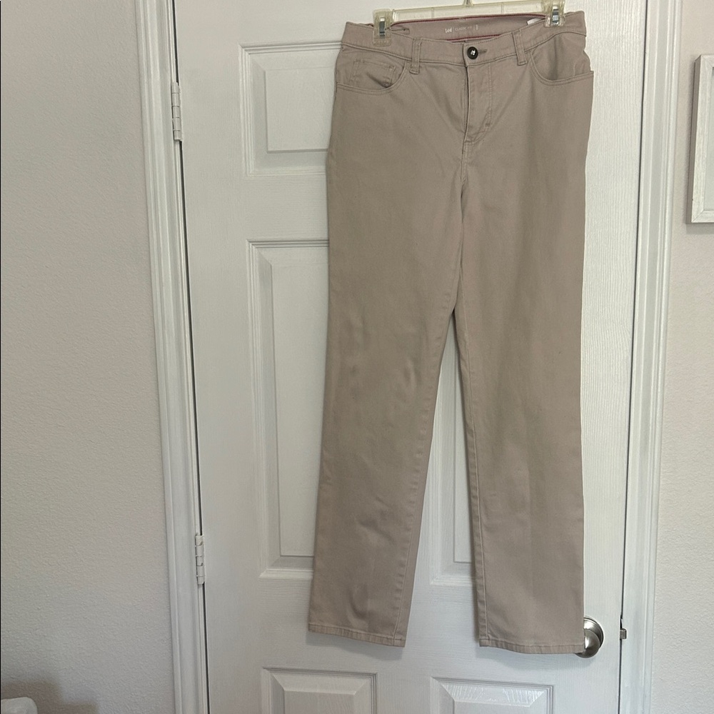 Lee Classic Fit Khaki Jean Pants
